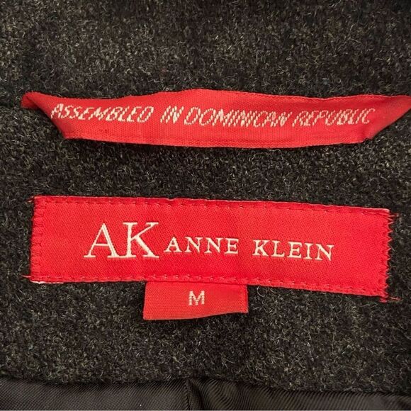 Anne Klein Wool Black Pea Coat Sz M Back Belt Single Breasted Lined - Picture 11 of 12